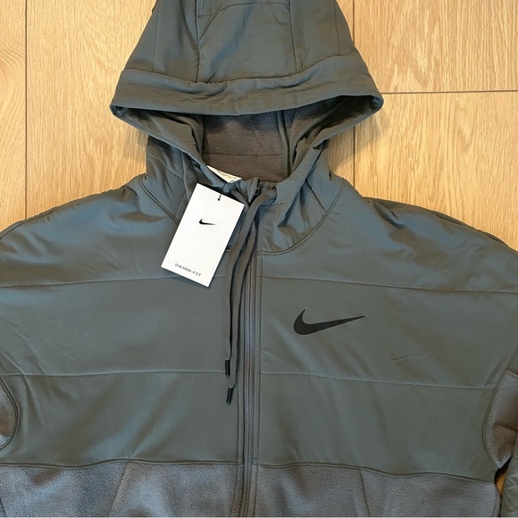 Nike Therma-Fit Winterized Full Zip Training Jacket Hoodie Grey Size Medium - Picture 2 of 6